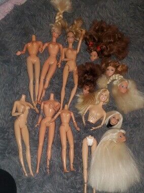 Lot of Mixed Vintage Blonde and Brunette Barbie Doll Bodies & Heads